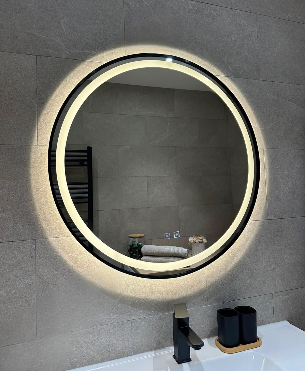 Miroir Vela — Ø 80 cm · LED anti-buée