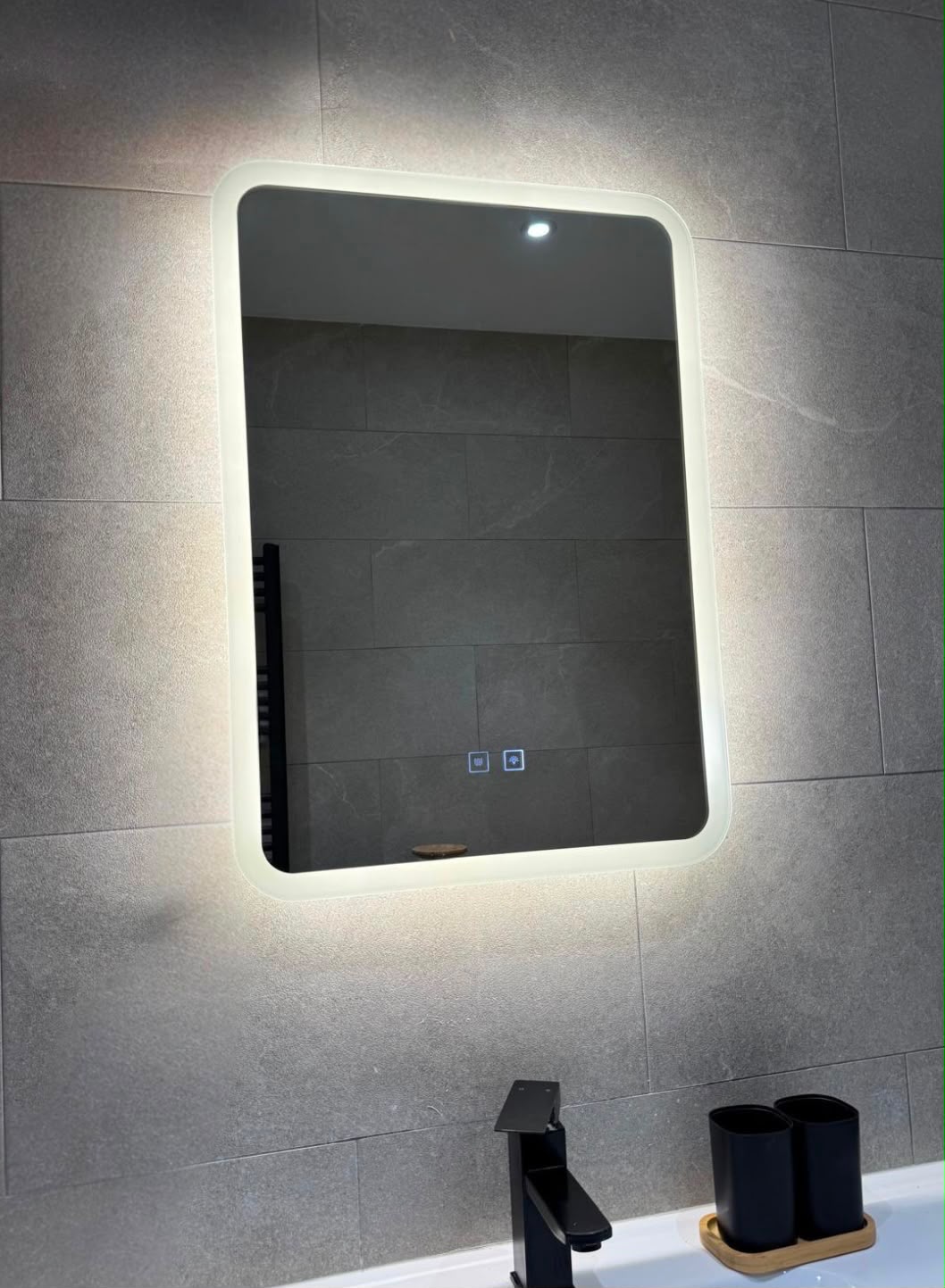 Miroir Alba — 50 × 70 cm · LED anti-buée