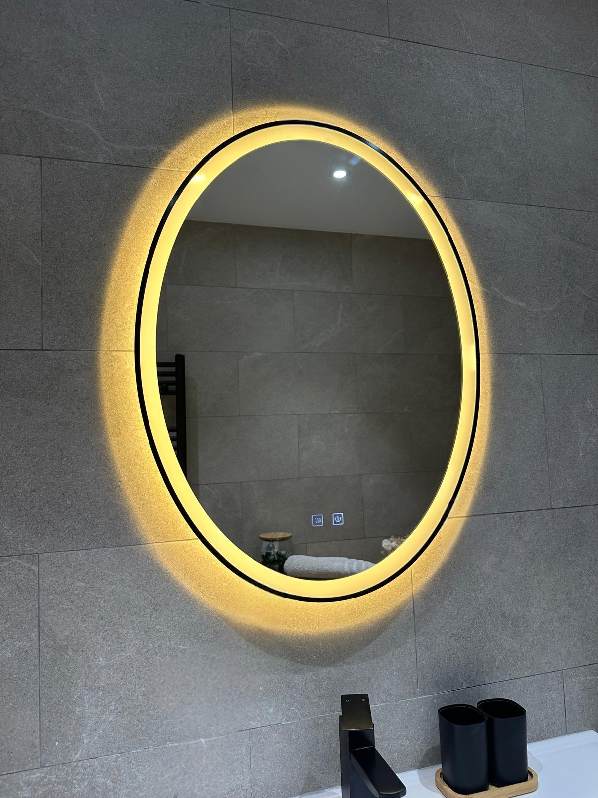 Miroir Elara — 60 × 80 cm · LED anti-buée