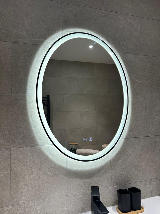 Miroir LED Elara 60 × 80 cm avec éclairage réglable et anti-buée